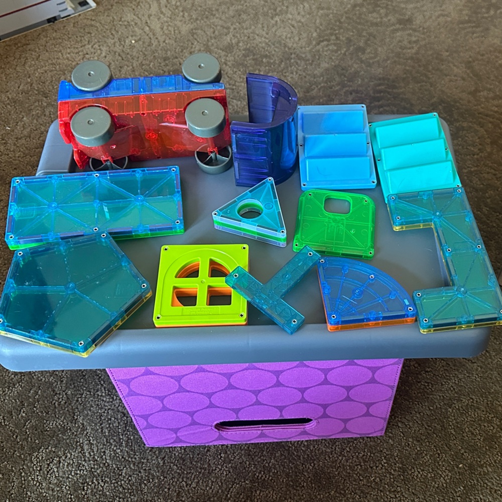 Magnatiles brand-Magnetic Building Tiles Set - Multicolor - Kids Toys